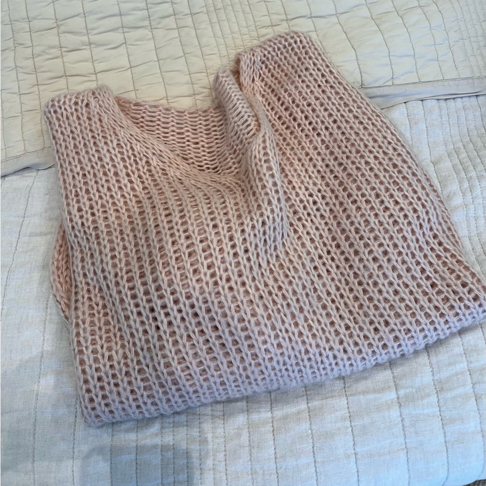 Cozy Pink Knit V Neck Sweater Size M